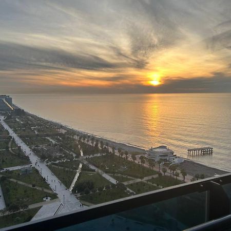 Студия С Потрясающим Видом На Море В Orbi Beach Tower Μπατούμι Εξωτερικό φωτογραφία